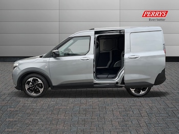 Used Ford Transit Courier 2024 for sale - 76491145: Photo