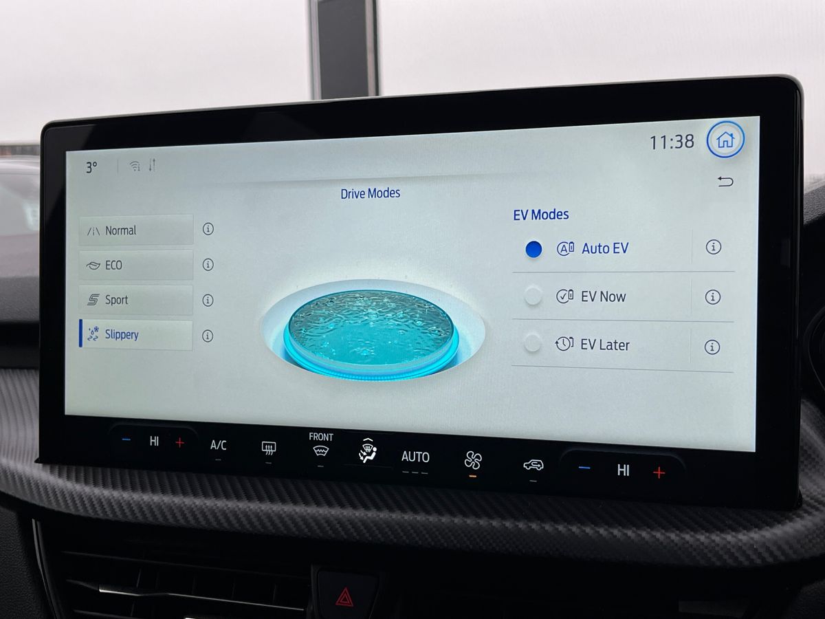 Used Ford Kuga 2024 for sale - 77398518: Photo 41