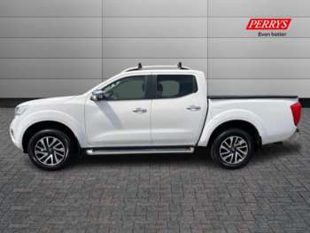 Used Nissan Navara 2017 for sale - 74926100: Photo