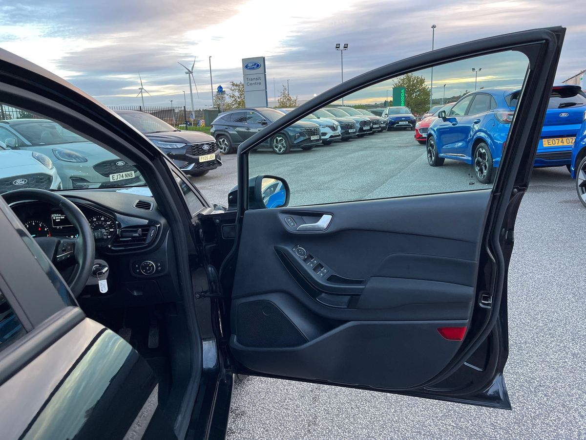 Used Ford Fiesta 2020 for sale - 76382818: Photo 41