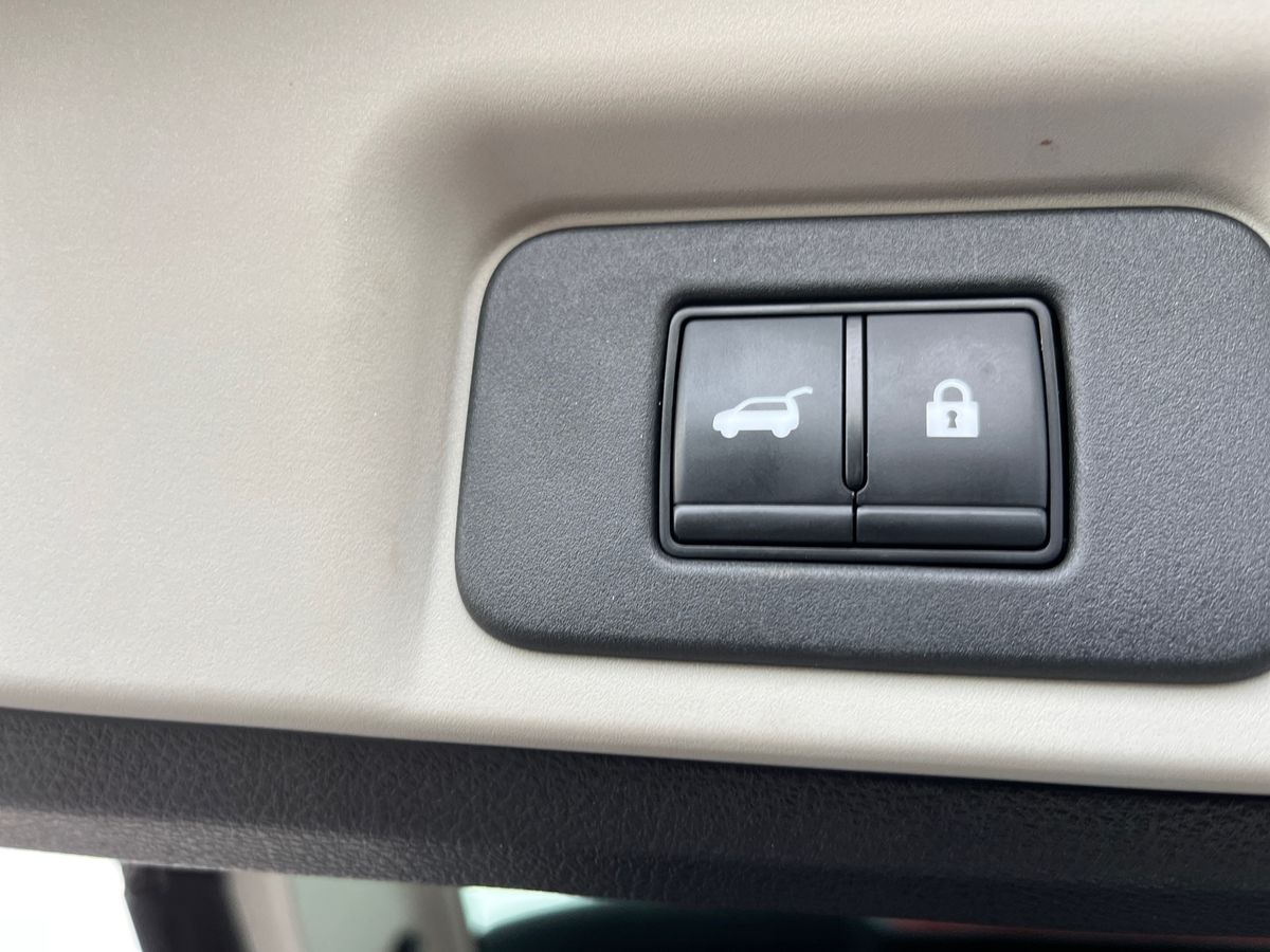 Used Nissan ARIYA 2023 for sale - 76735983: Photo 21