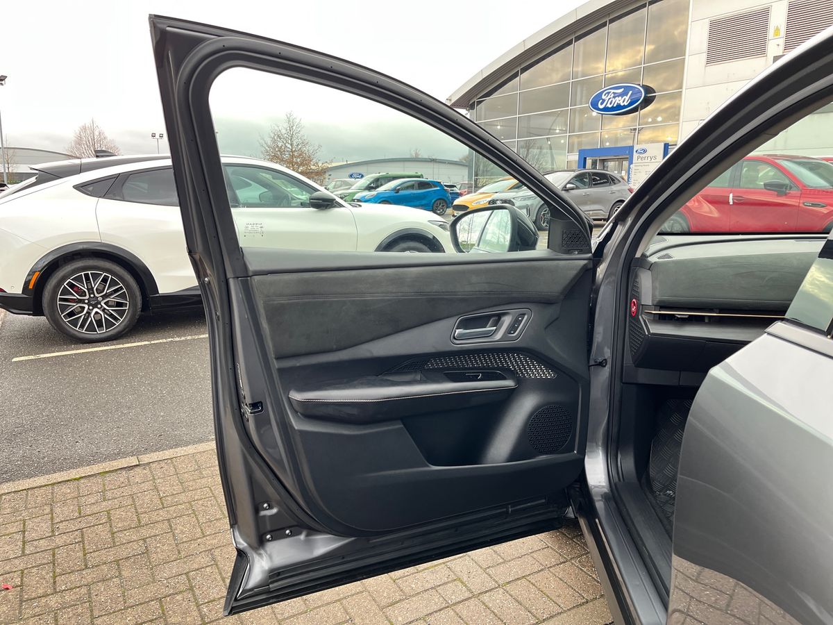 Used Nissan ARIYA 2023 for sale - 76735983: Photo 37