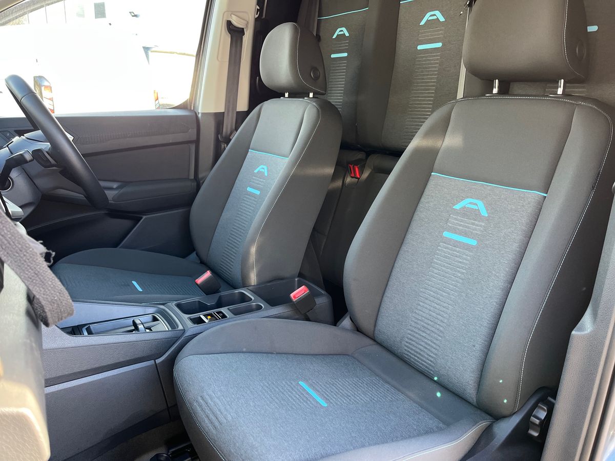 Used Ford Transit Connect 2025 for sale - 76650623: Photo 31