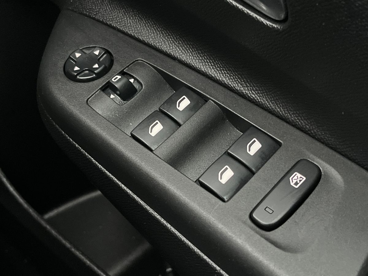 Used Vauxhall Corsa 2023 for sale - 77195996: Photo 19