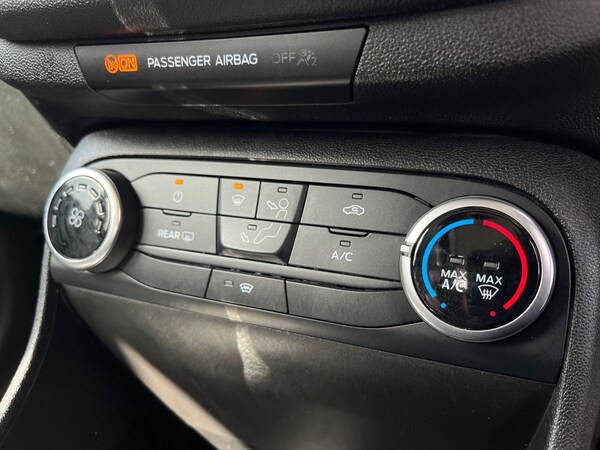Used Ford Fiesta 2018 for sale - 76097419: Photo 13