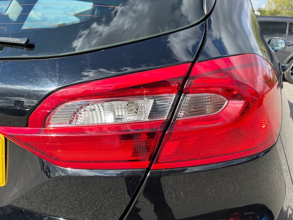Used Ford Fiesta 2018 for sale - 76097419: Photo 24