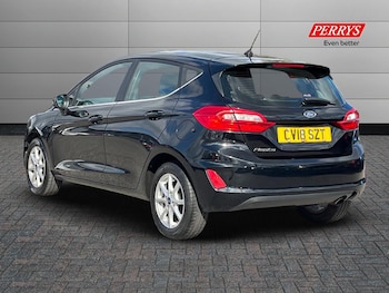 Used Ford Fiesta 2018 for sale - 76097419: Photo 2