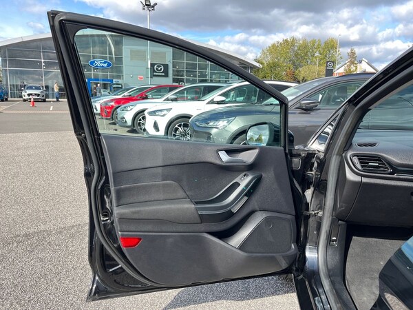 Used Ford Fiesta 2018 for sale - 76097419: Photo 33