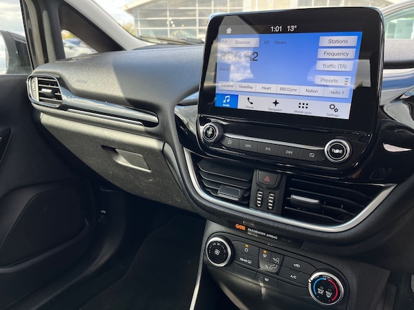 Used Ford Fiesta 2018 for sale - 76097419: Photo 35