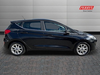 Used Ford Fiesta 2018 for sale - 76097419: Photo 3