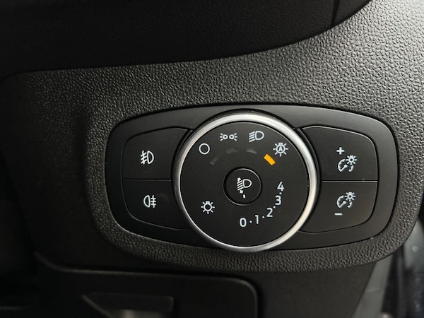 Used Ford Fiesta 2018 for sale - 76097419: Photo 43