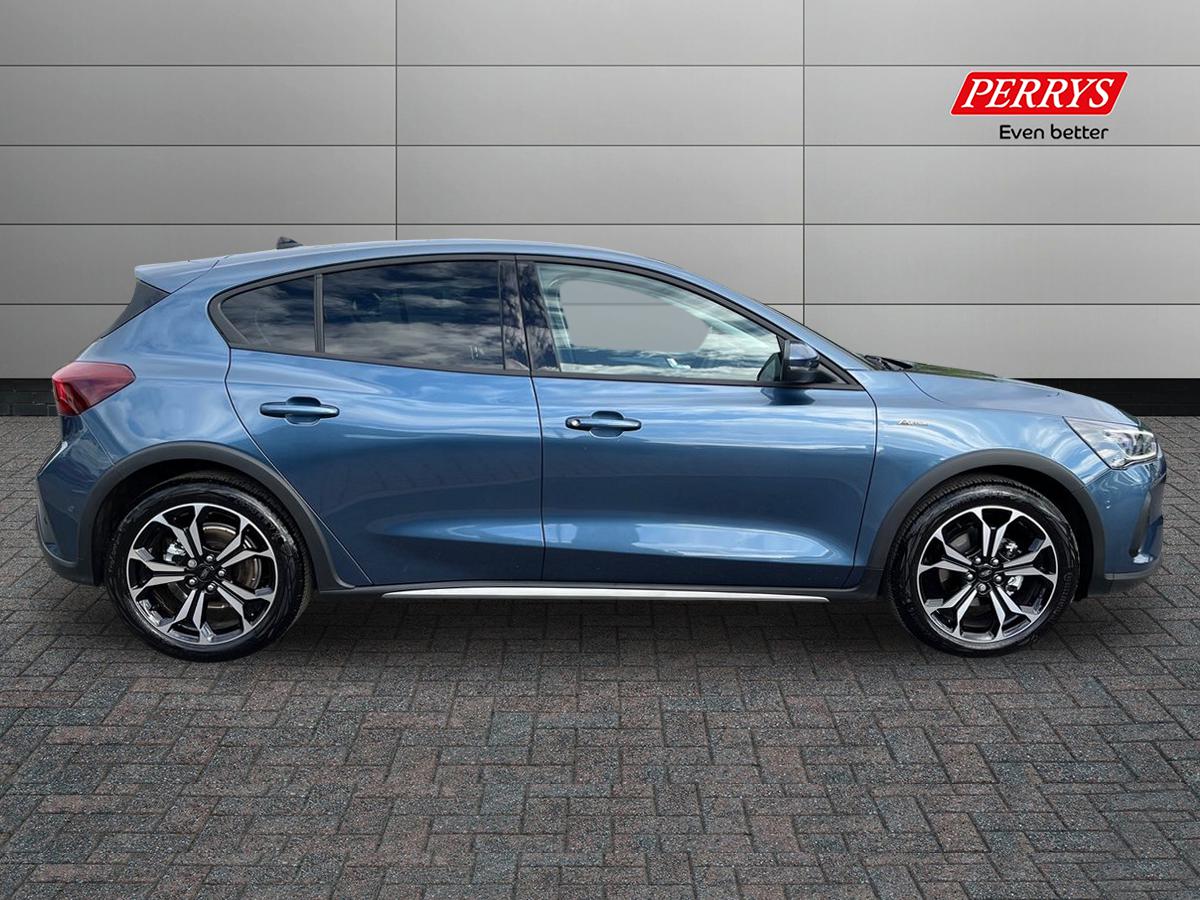 Used Ford Focus 2025 for sale - 76373905: Photo 3