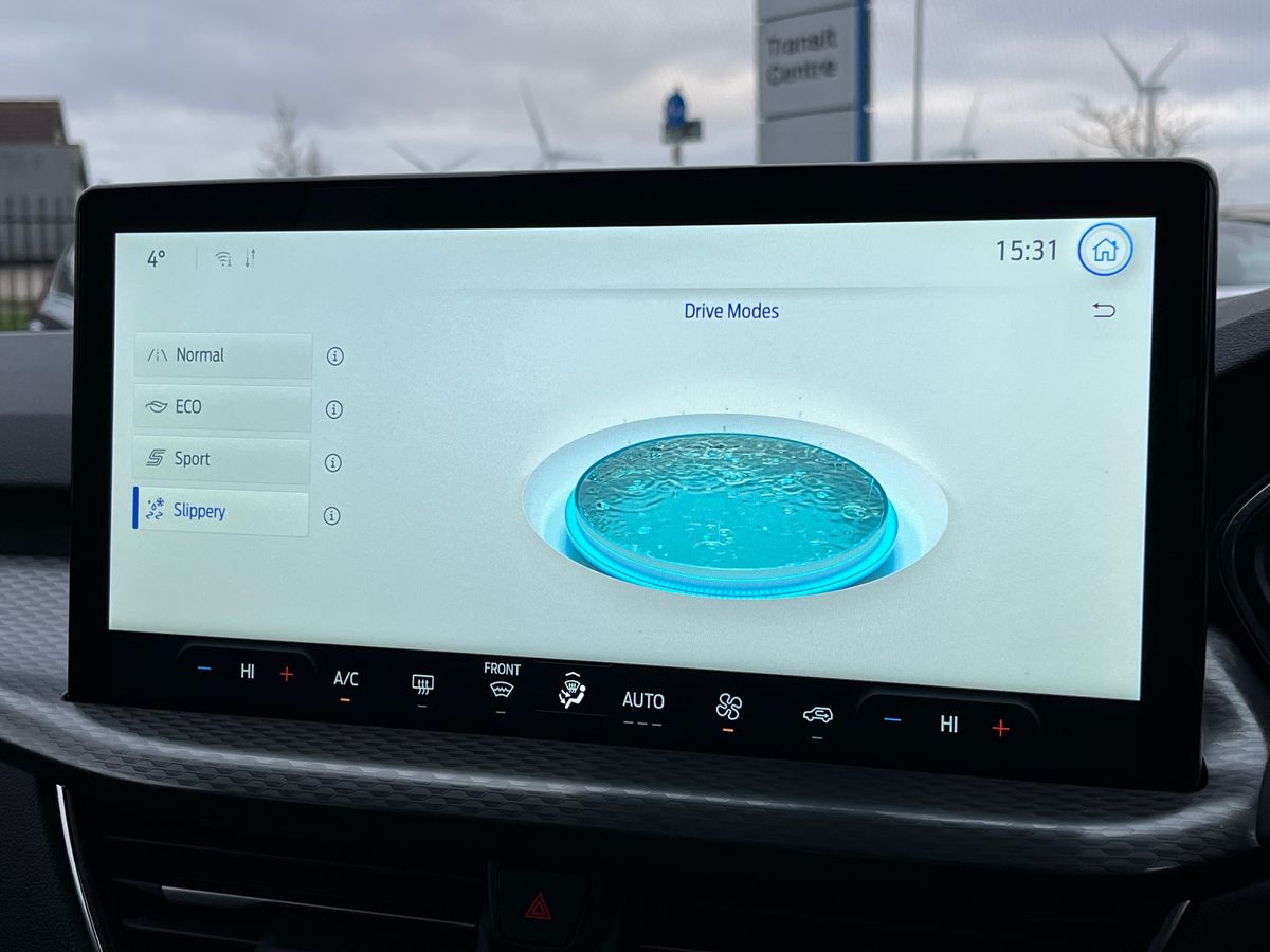 Used Ford Kuga 2025 for sale - 77460782: Photo 37