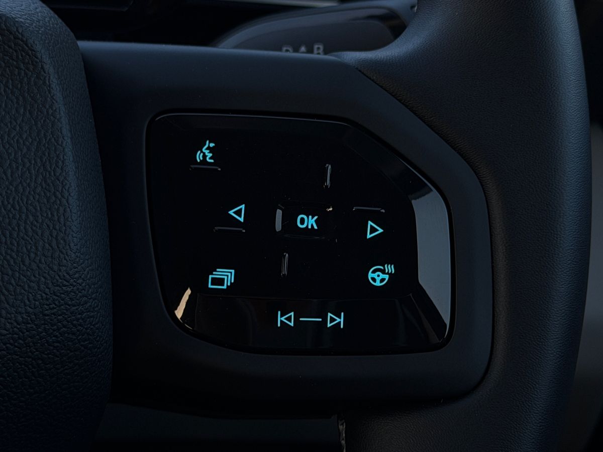 Used Ford Explorer 2026 for sale - 77604127: Photo 44