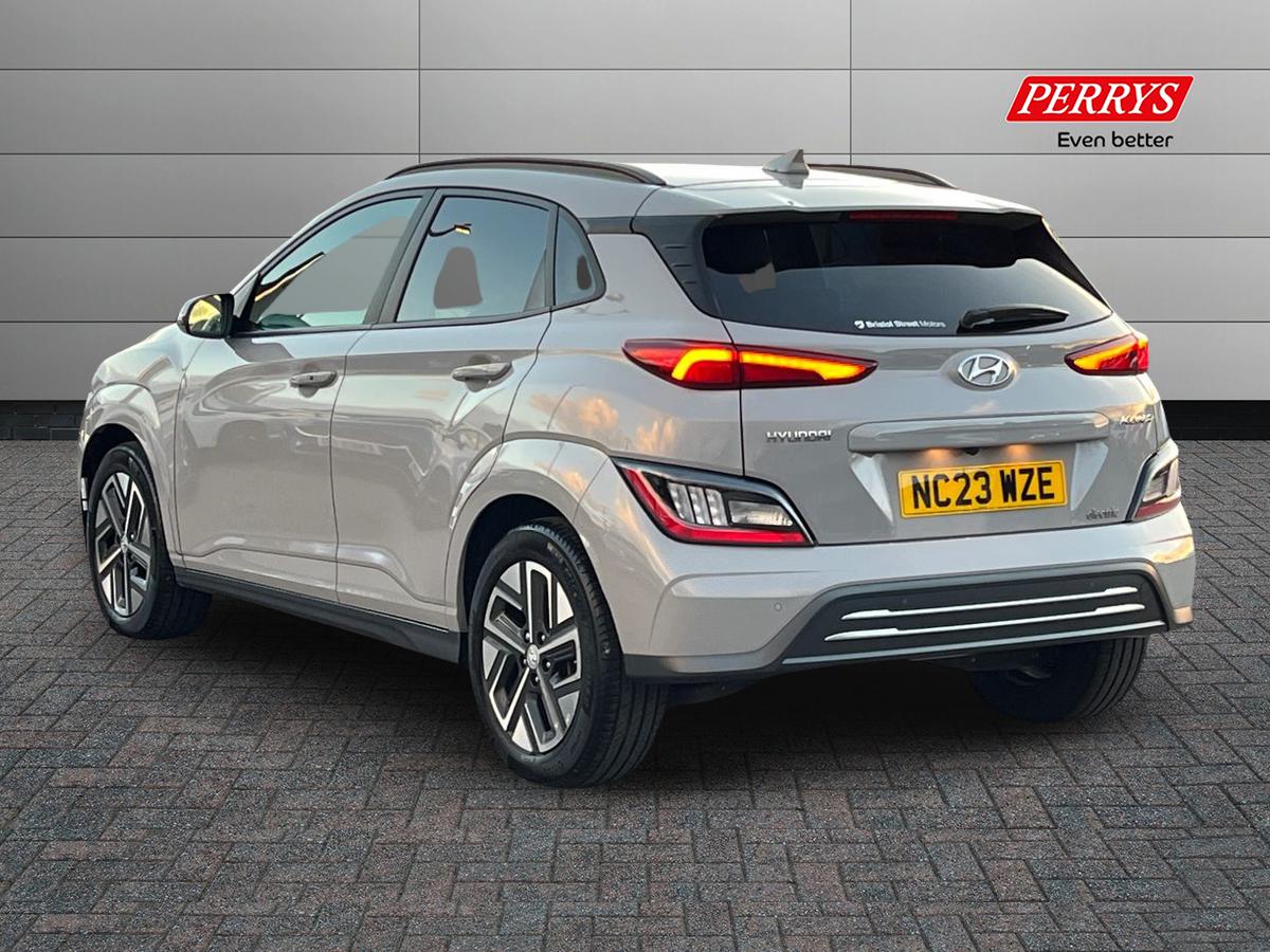Used Hyundai KONA 2023 for sale - 76412807: Photo 1