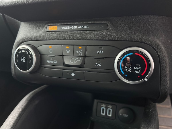 Used Ford Focus 2020 for sale - 76142122: Photo 14