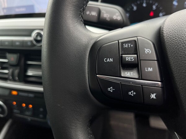 Used Ford Focus 2020 for sale - 76142122: Photo 19