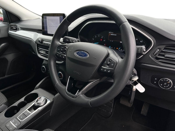 Used Ford Focus 2020 for sale - 76142122: Photo 9