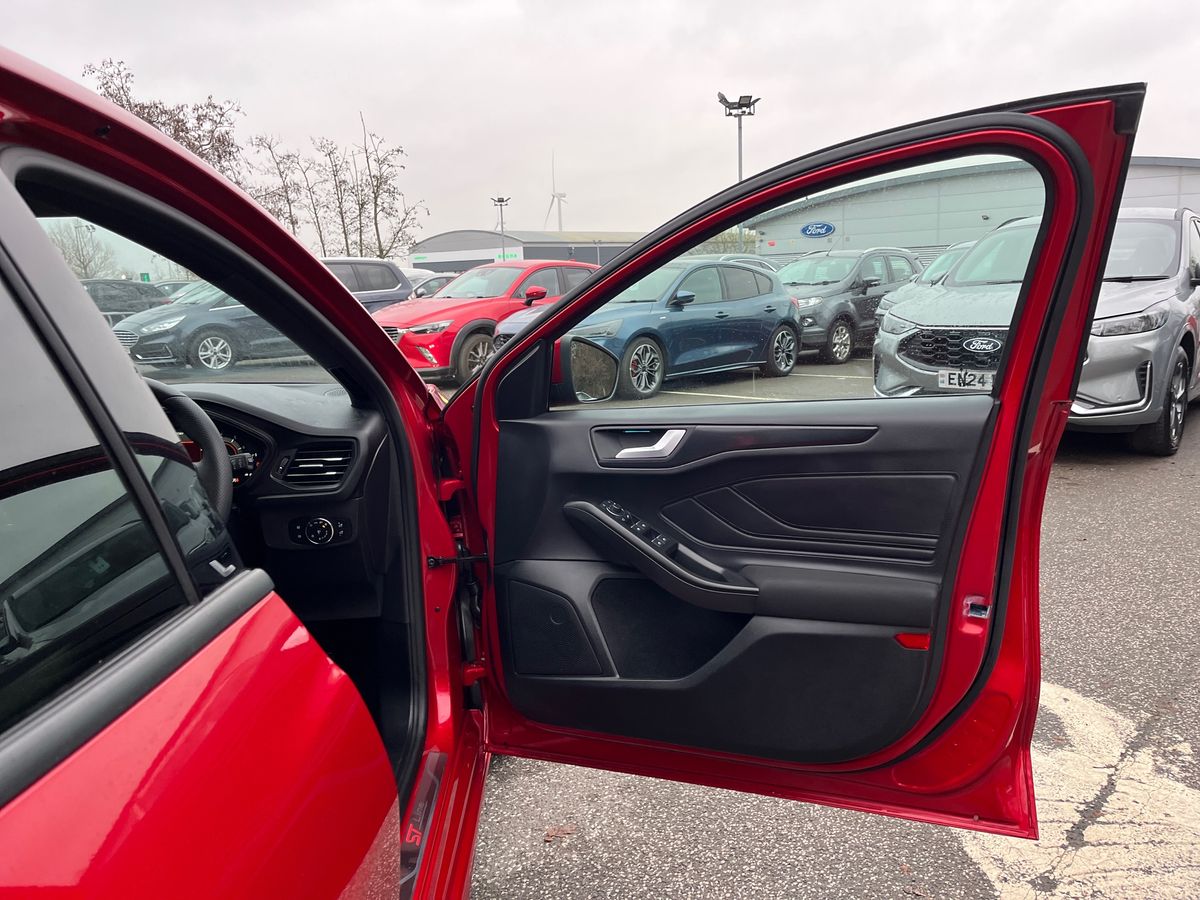 Used Ford Focus 2023 for sale - 77033718: Photo 48