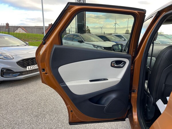 Used Renault Captur 2019 for sale - 76220117: Photo 34