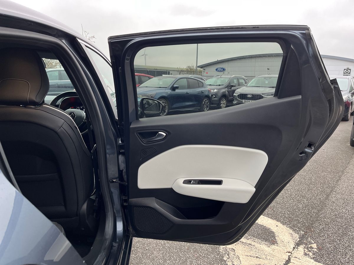 Used Renault Clio 2021 for sale - 77033723: Photo 28