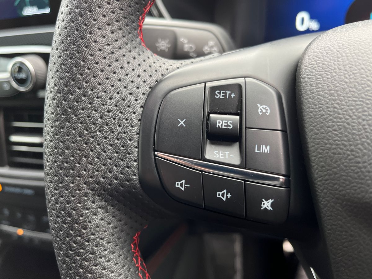 Used Ford Kuga 2023 for sale - 76341169: Photo 17