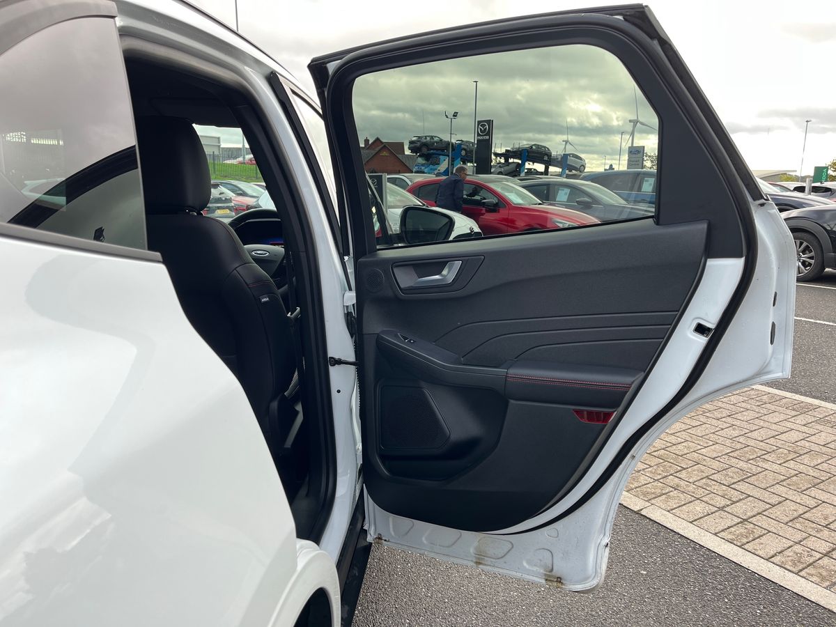 Used Ford Kuga 2023 for sale - 76341169: Photo 31