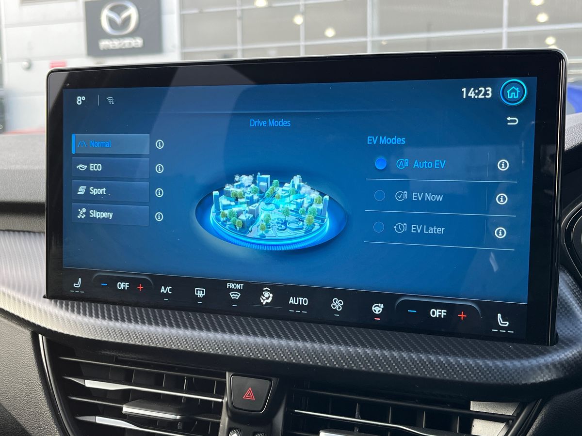 Used Ford Kuga 2025 for sale - 76931831: Photo 44