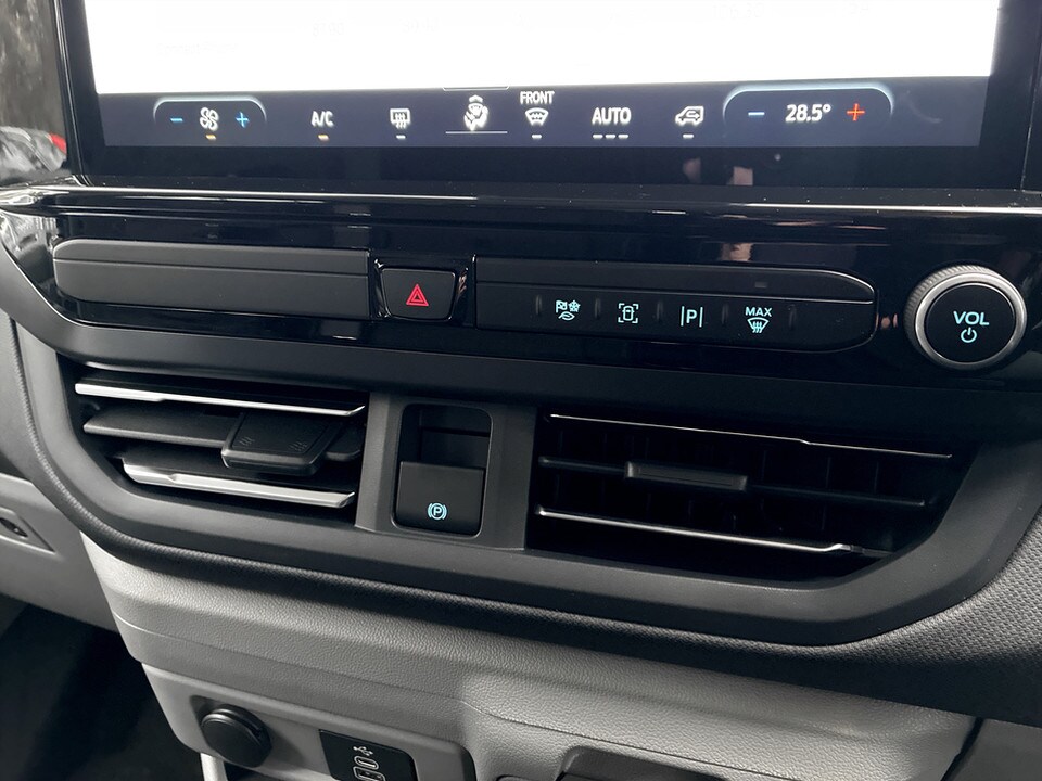 Used Ford Tourneo Custom 2026 for sale - 77789811: Photo 66