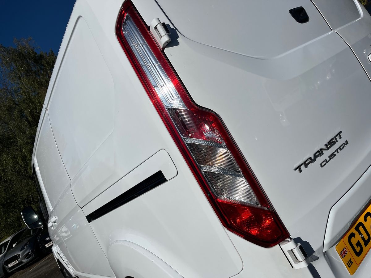 Used Ford Transit Custom 2023 for sale - 75787921: Photo 21