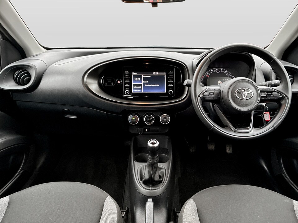 Used Toyota Aygo X 2022 for sale - 77555540: Photo 15