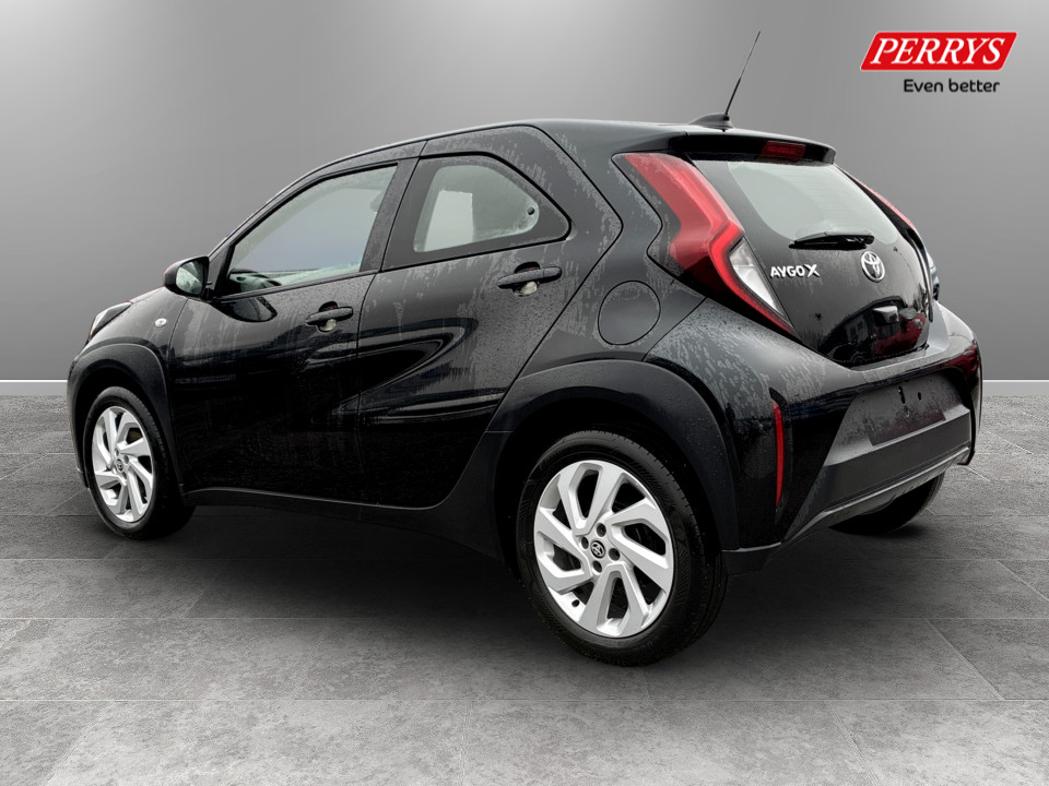 Used Toyota Aygo X 2022 for sale - 77555540: Photo 5