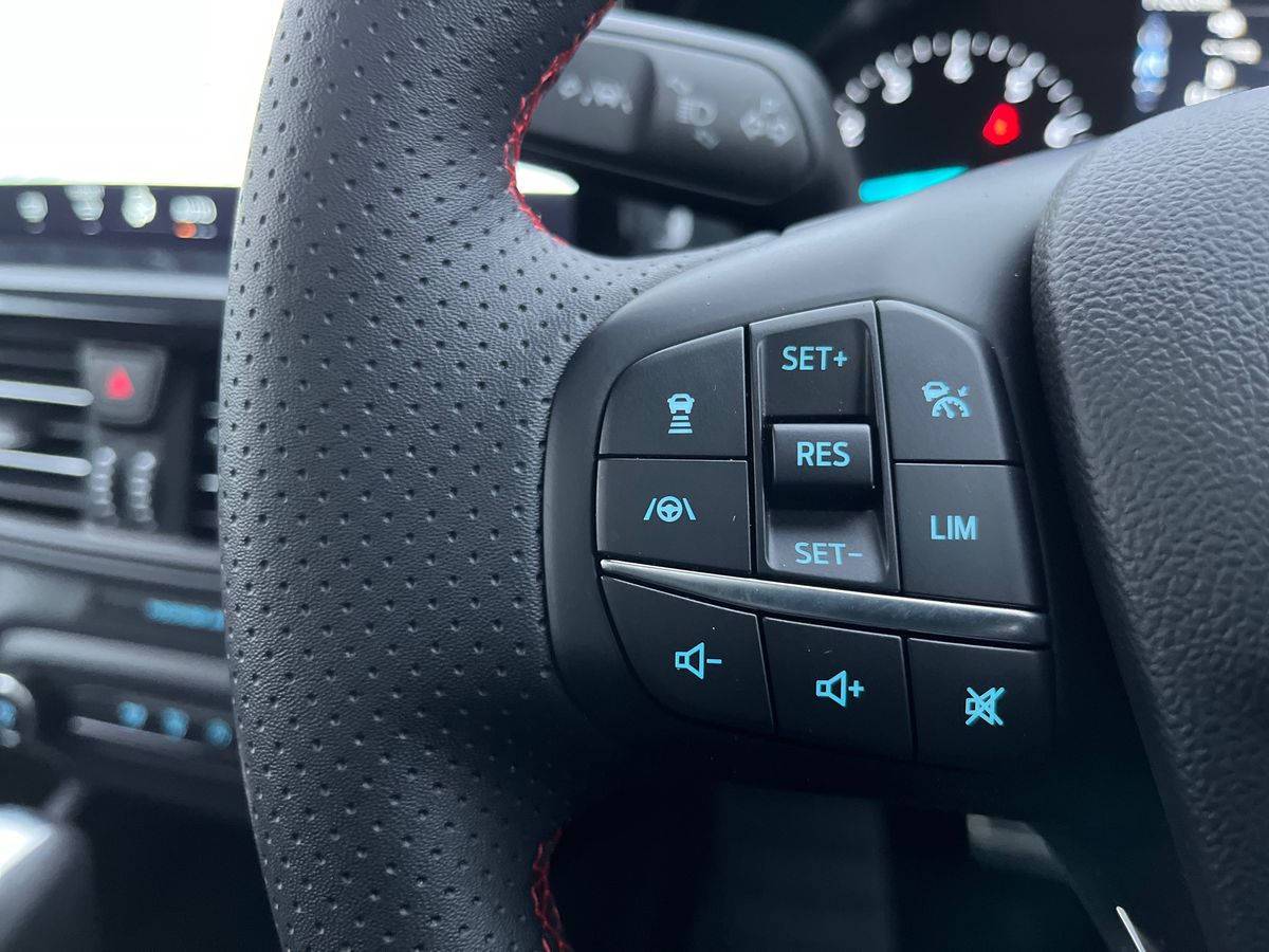 Used Ford Focus 2025 for sale - 76980106: Photo 16