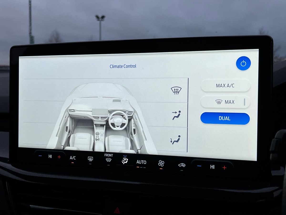 Used Ford Focus 2025 for sale - 76980106: Photo 41