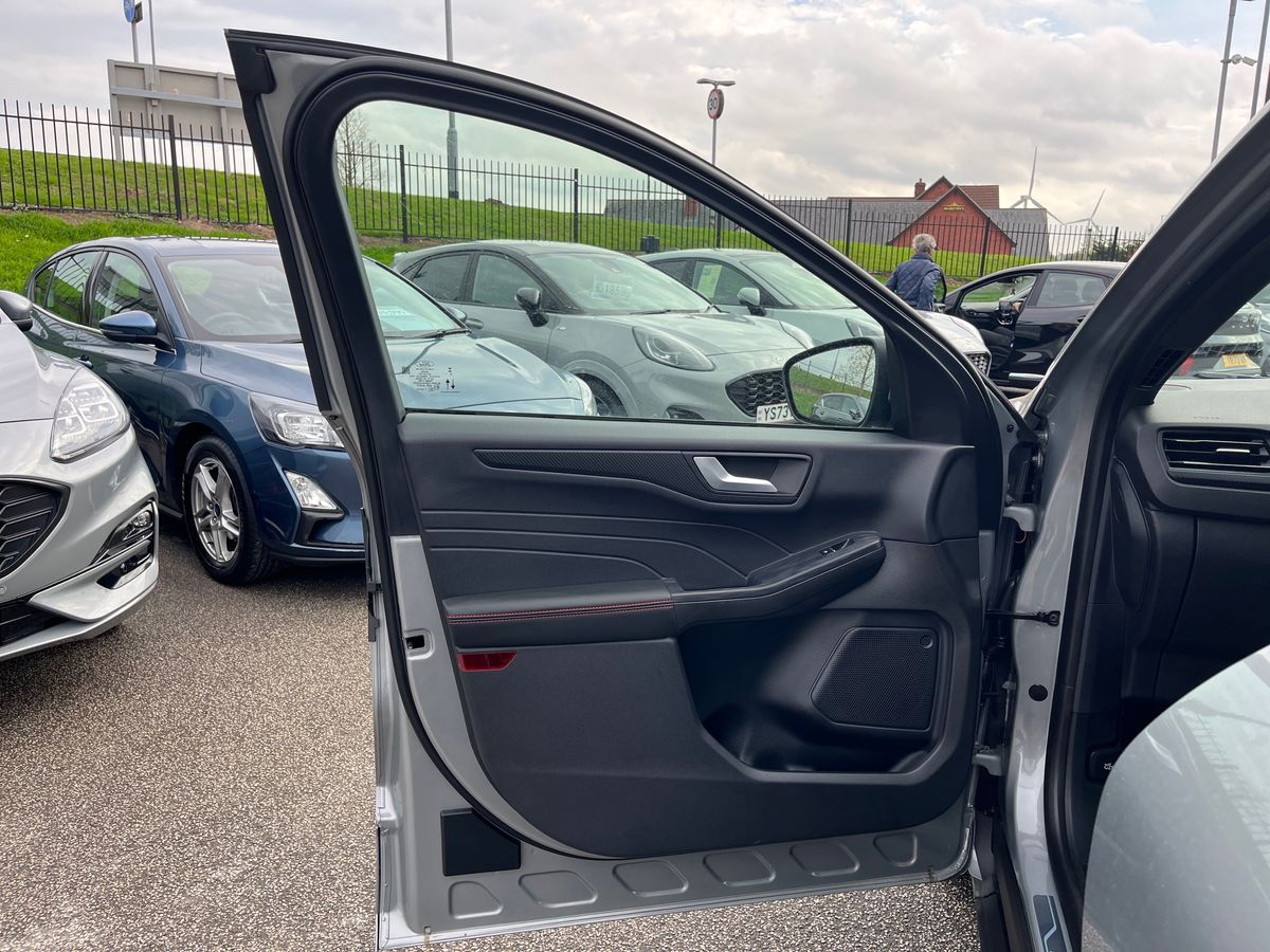 Used Ford Kuga 2024 for sale - 76142190: Photo 45