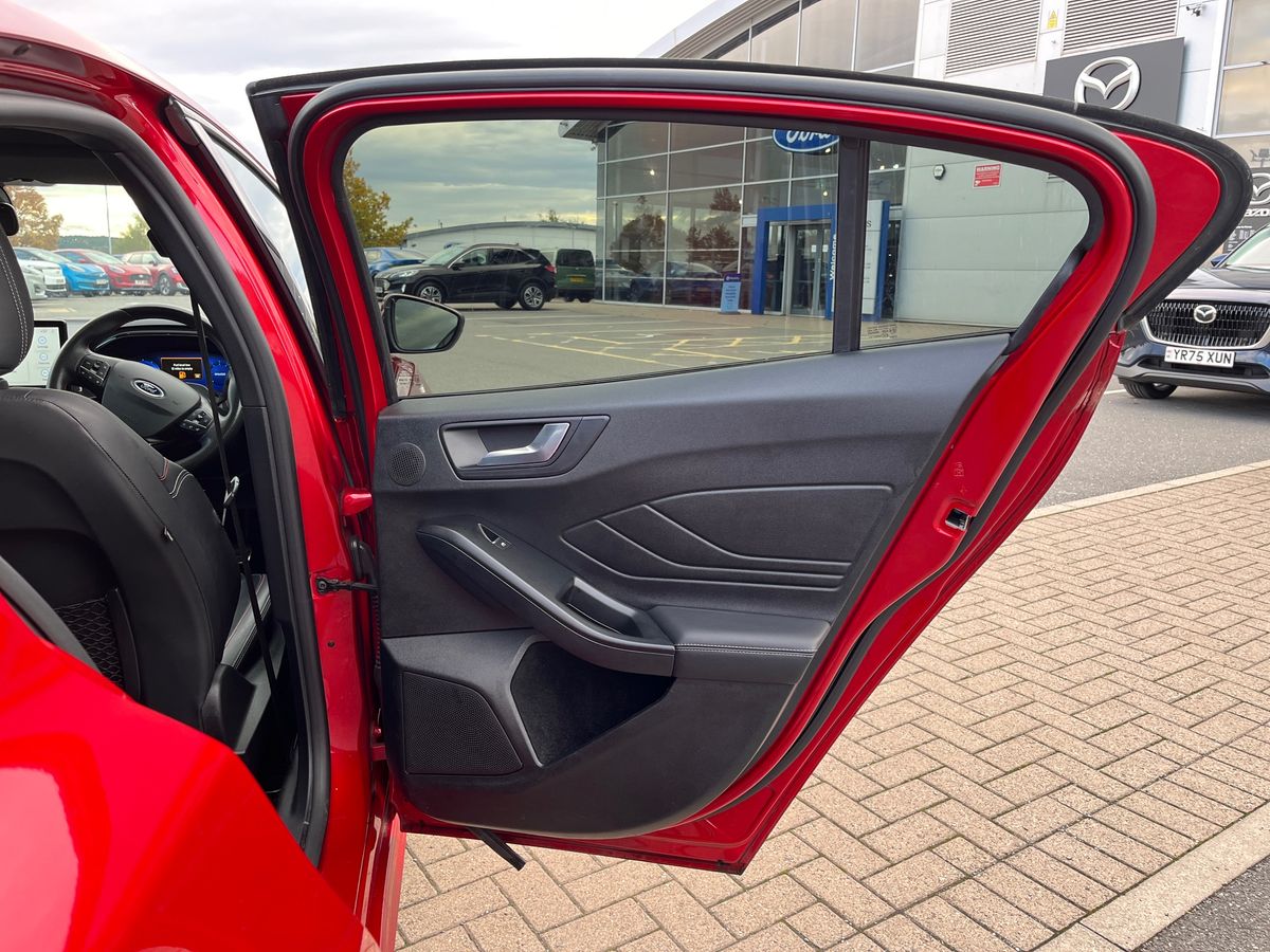 Used Ford Focus 2022 for sale - 76364525: Photo 29