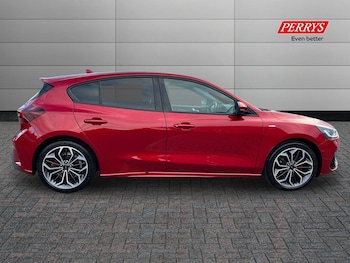 Used Ford Focus 2022 for sale - 76364525: Photo