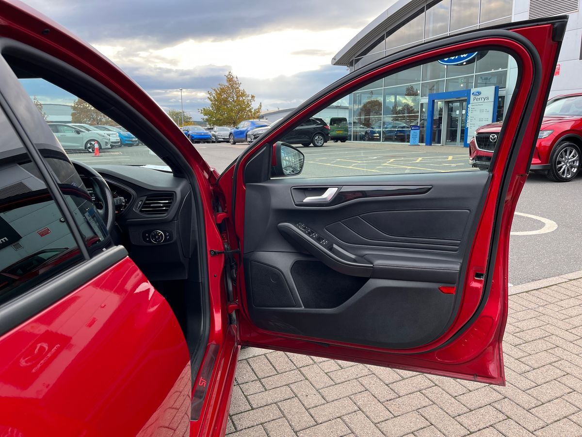 Used Ford Focus 2022 for sale - 76364525: Photo 49