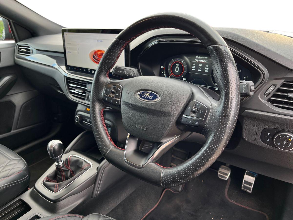 Used Ford Focus 2022 for sale - 76364525: Photo 8