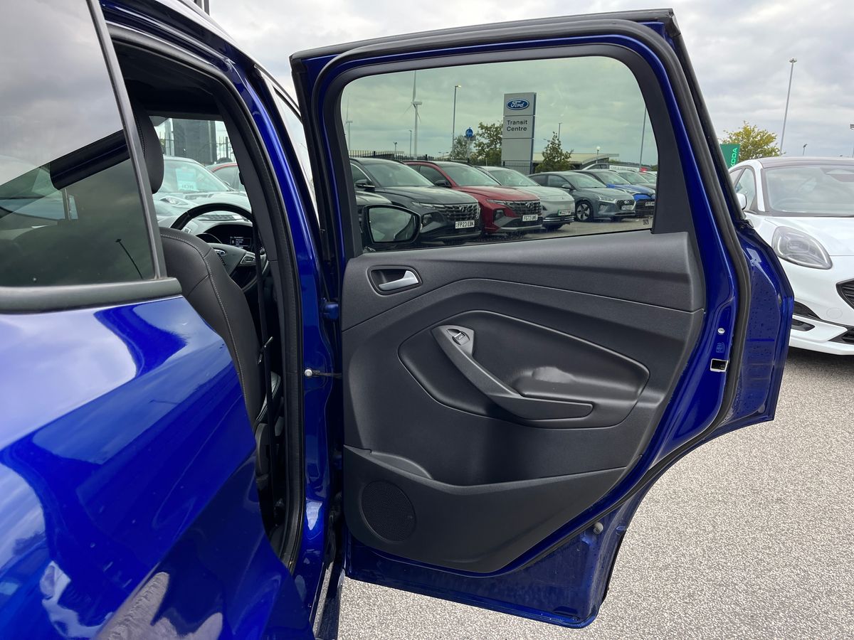 Used Ford Kuga 2018 for sale - 76090327: Photo 37