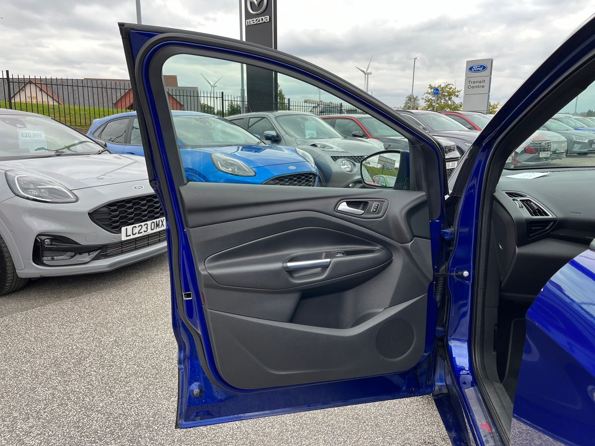 Used Ford Kuga 2018 for sale - 76090327: Photo 40