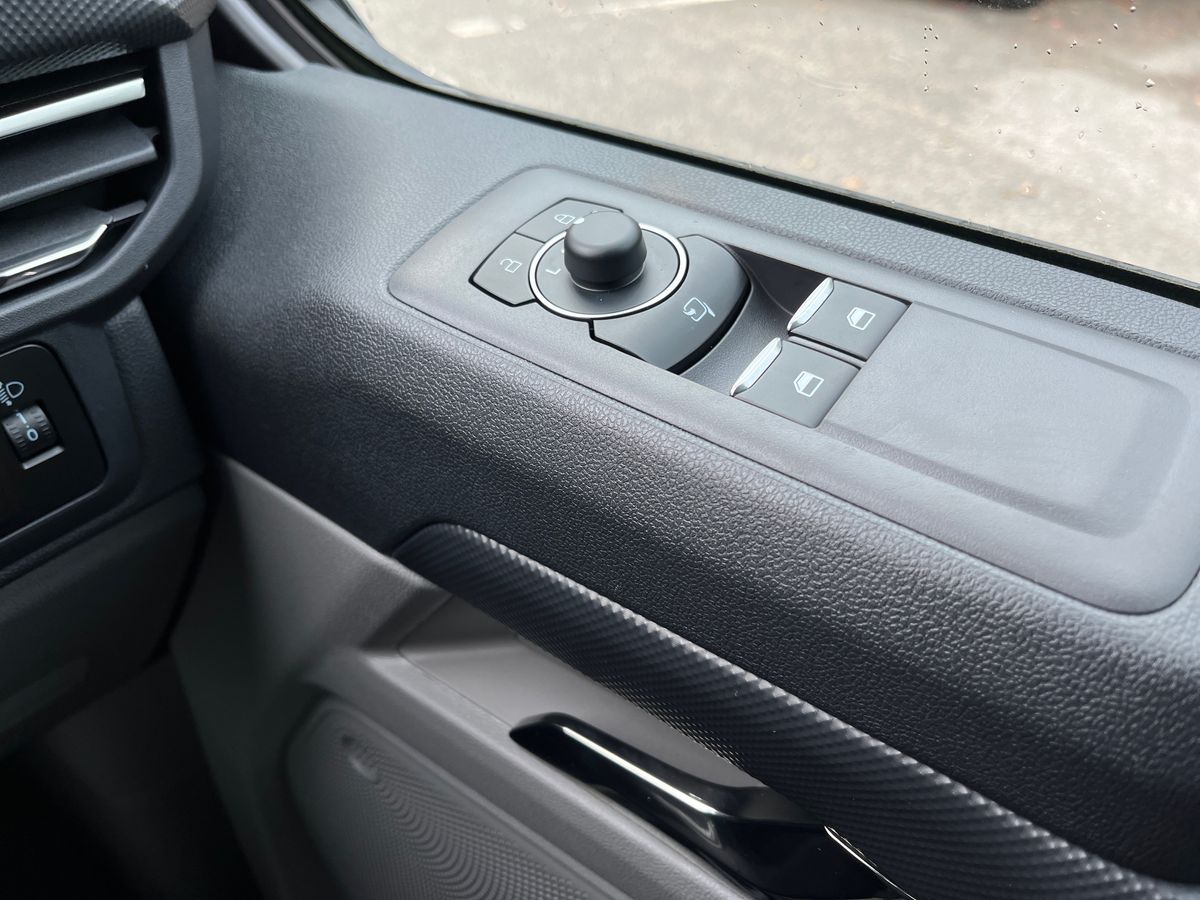 Used Ford Transit Custom 2025 for sale - 76611841: Photo 16