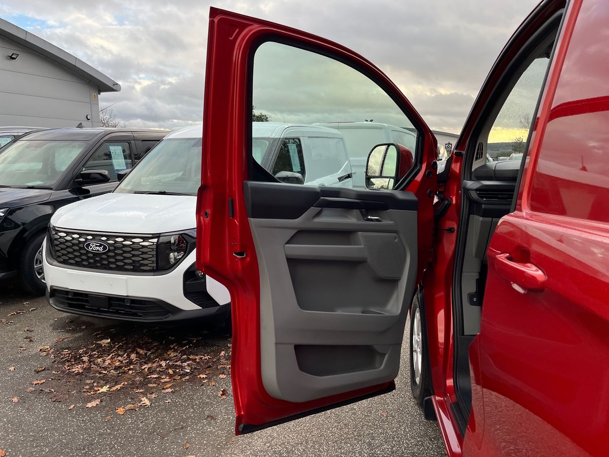 Used Ford Transit Custom 2025 for sale - 76611841: Photo 29