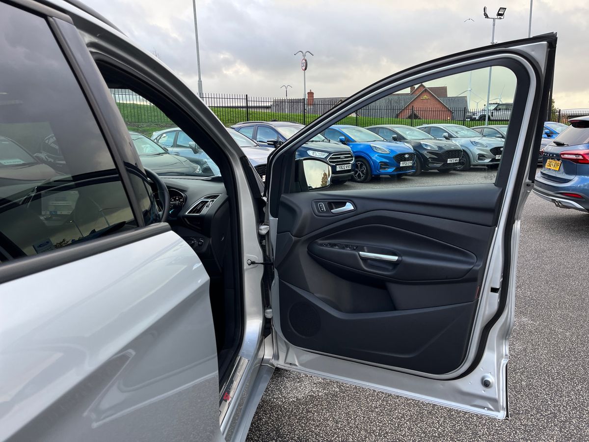 Used Ford Kuga 2019 for sale - 76330772: Photo 47
