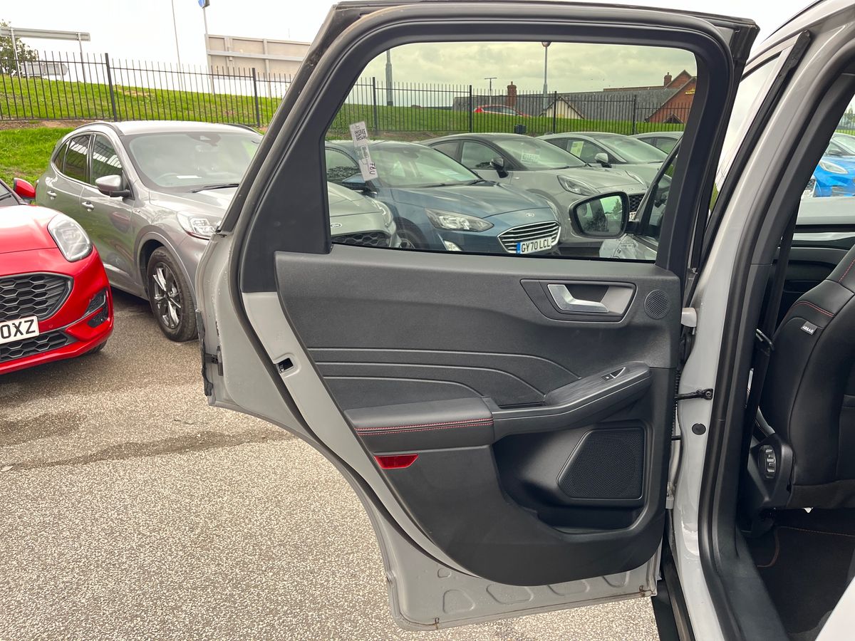 Used Ford Kuga 2023 for sale - 76142191: Photo 42