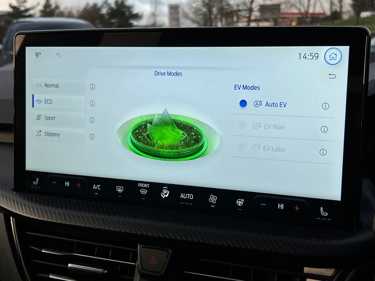 Used Ford Kuga 2025 for sale - 76931844: Photo 45