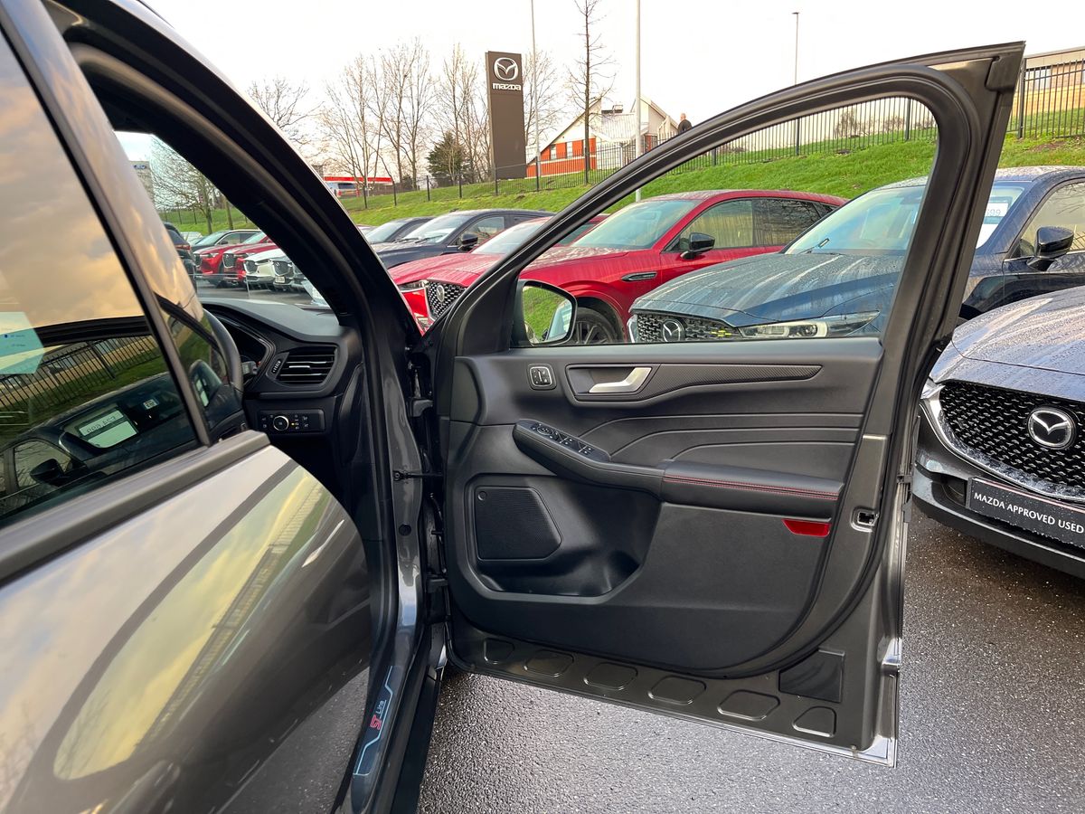 Used Ford Kuga 2025 for sale - 76931844: Photo 60