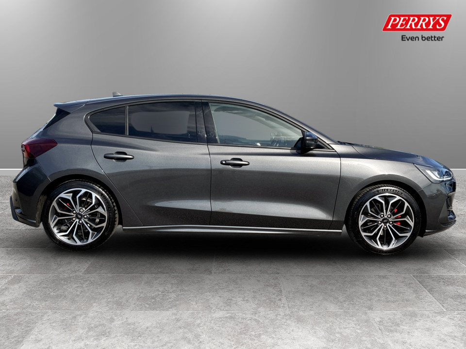 Used Ford Focus 2023 for sale - 78177948: Photo 8