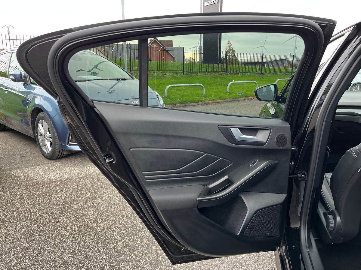 Used Ford Focus 2024 for sale - 76491203: Photo 31