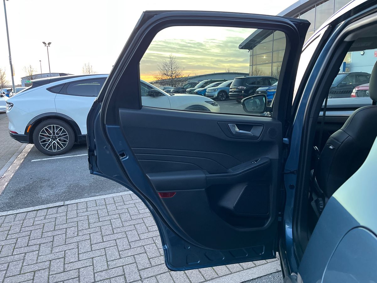 Used Ford Kuga 2022 for sale - 76919324: Photo 32